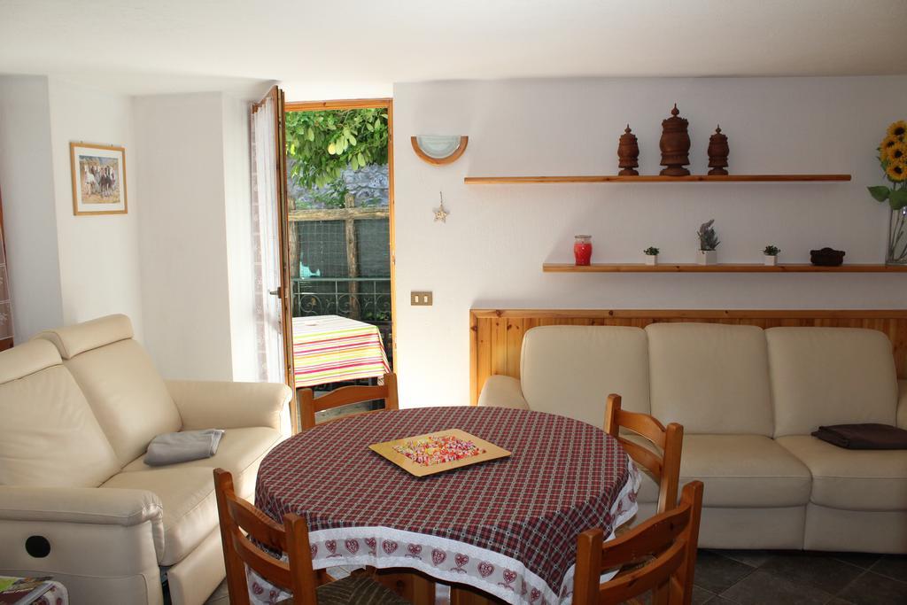 Apartmán In Perfetto Stile Valdostano Saint-Vincent Exteriér fotografie